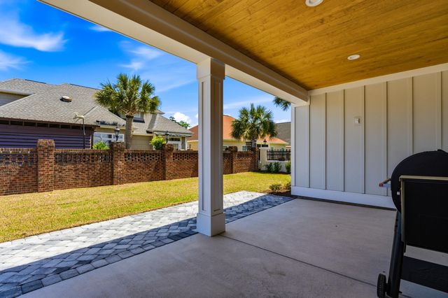 1006 Summers Pl., North Myrtle Beach, SC 29582