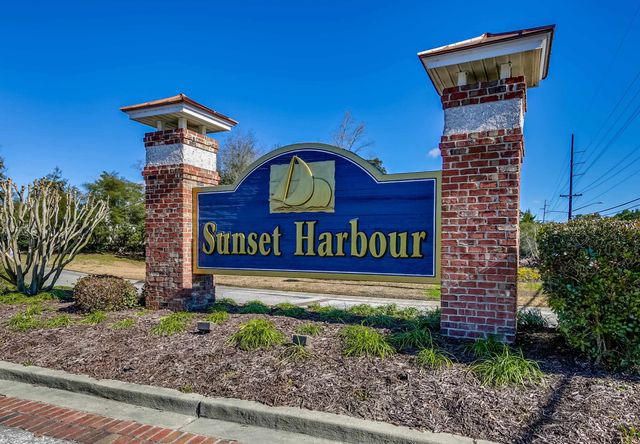 1006 Summers Pl., North Myrtle Beach, SC 29582