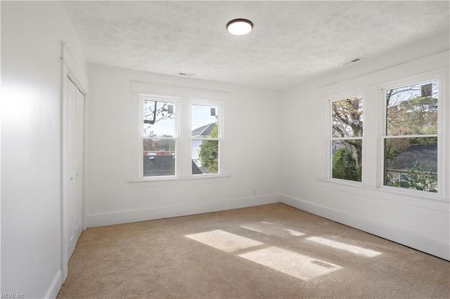 3711 Abingdon CIR, Norfolk, VA 23513