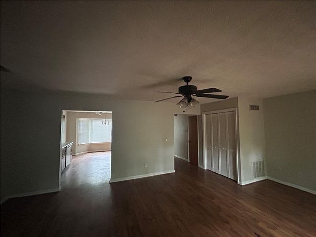 1890 Westminister Way NW, Conyers, GA 30012