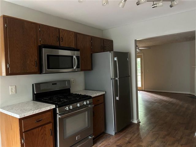 1890 Westminister Way NW, Conyers, GA 30012