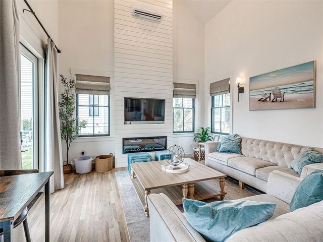 36 Firefly Lane, Carlton Landing, OK 74432