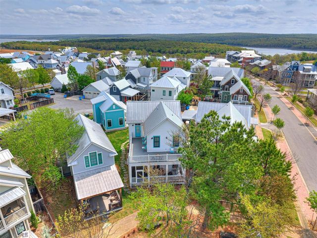 36 Firefly Lane, Carlton Landing, OK 74432