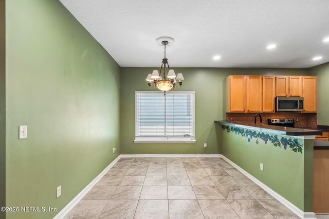 1832 CHATHAM VILLAGE Drive, Fleming Island, FL 32003