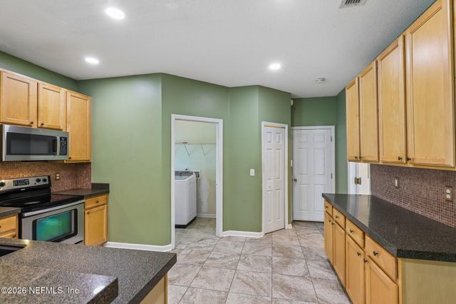 1832 CHATHAM VILLAGE Drive, Fleming Island, FL 32003