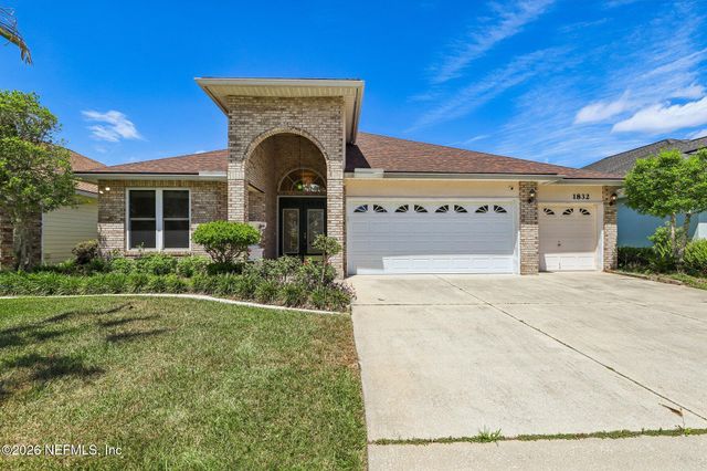 1832 CHATHAM VILLAGE Drive, Fleming Island, FL 32003
