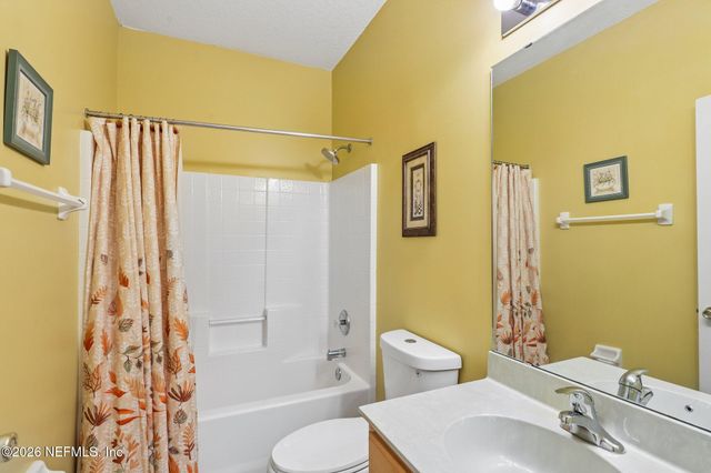1832 CHATHAM VILLAGE Drive, Fleming Island, FL 32003