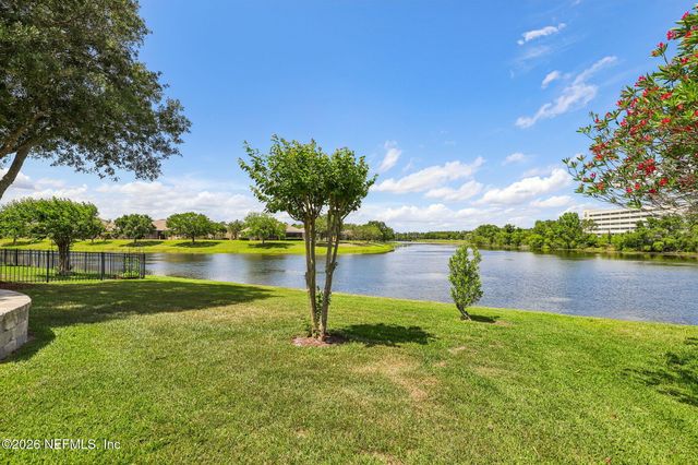 1832 CHATHAM VILLAGE Drive, Fleming Island, FL 32003