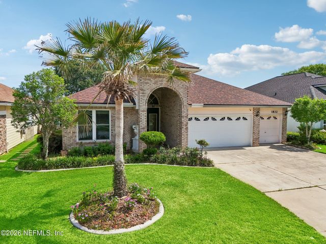 1832 CHATHAM VILLAGE Drive, Fleming Island, FL 32003