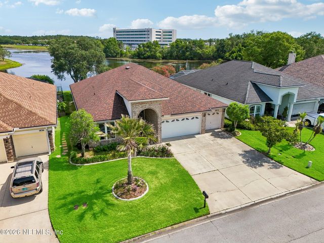 1832 CHATHAM VILLAGE Drive, Fleming Island, FL 32003