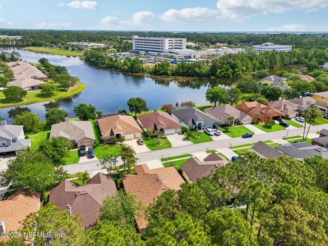 1832 CHATHAM VILLAGE Drive, Fleming Island, FL 32003