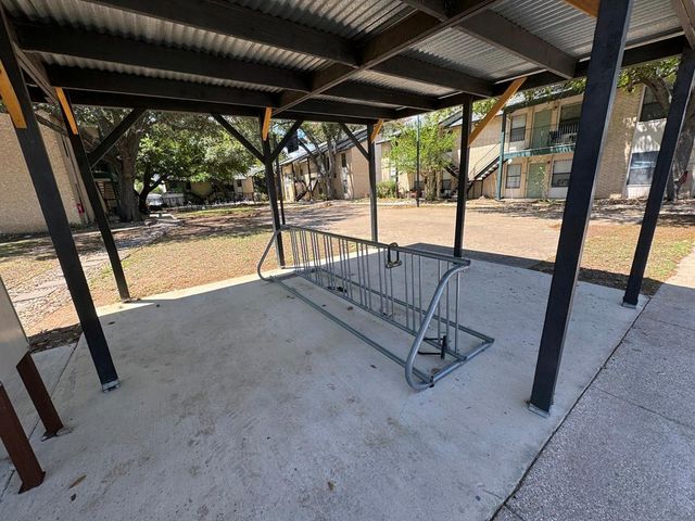 1624 Aquarena Springs DR A102, San Marcos, TX 78666