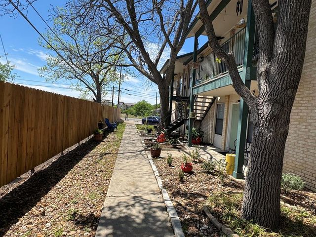 1624 Aquarena Springs DR A102, San Marcos, TX 78666