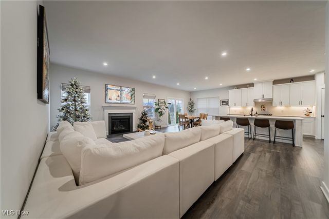 6162 James Drive, Lorain, OH 44053