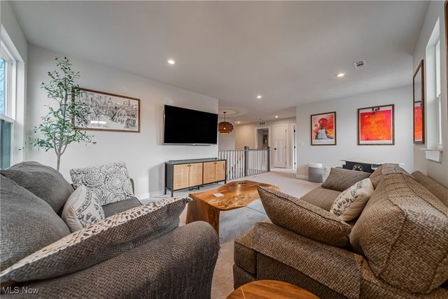 6162 James Drive, Lorain, OH 44053