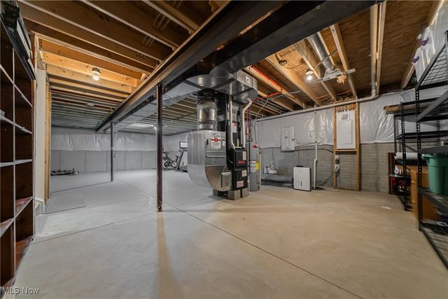 6162 James Drive, Lorain, OH 44053