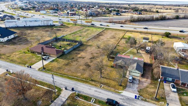 439 Wolf Run Court, Lavon, TX 75166