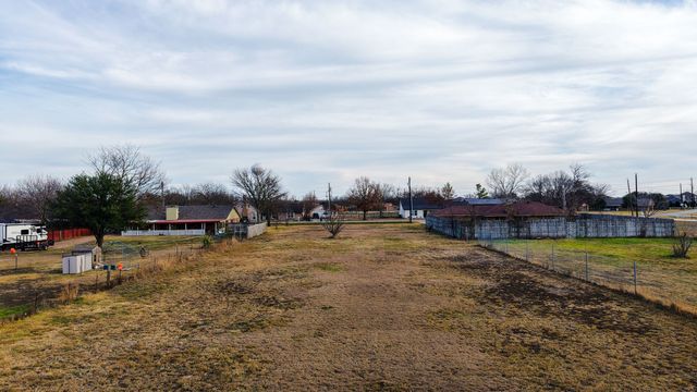 439 Wolf Run Court, Lavon, TX 75166