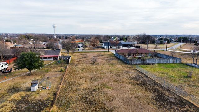 439 Wolf Run Court, Lavon, TX 75166