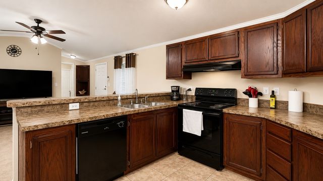 741 Waterfront Row, Quitman, TX 75783