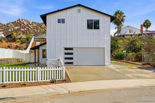 10440 Bosque Dr, Lakeside, CA 92040