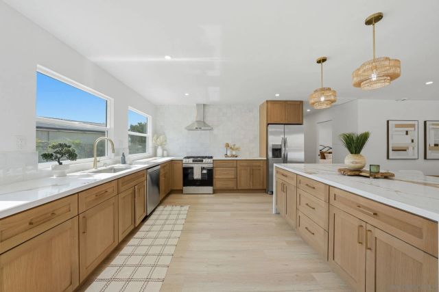 10440 Bosque Dr, Lakeside, CA 92040