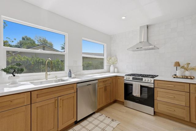 10440 Bosque Dr, Lakeside, CA 92040
