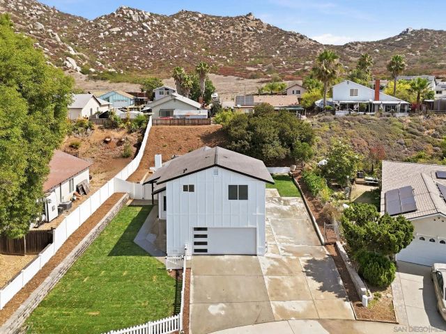 10440 Bosque Dr, Lakeside, CA 92040