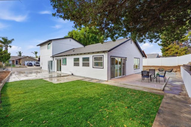 10440 Bosque Dr, Lakeside, CA 92040
