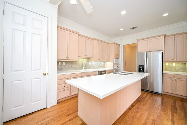 1915 Woodbury Street, Houston, TX 77030