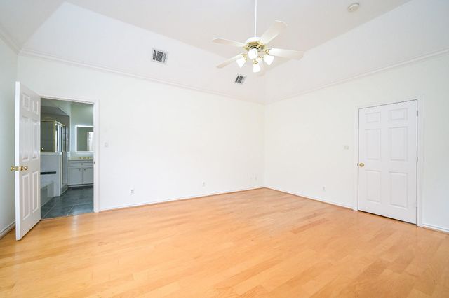 1915 Woodbury Street, Houston, TX 77030