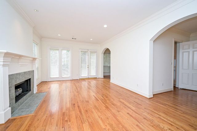 1915 Woodbury Street, Houston, TX 77030