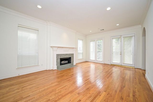 1915 Woodbury Street, Houston, TX 77030