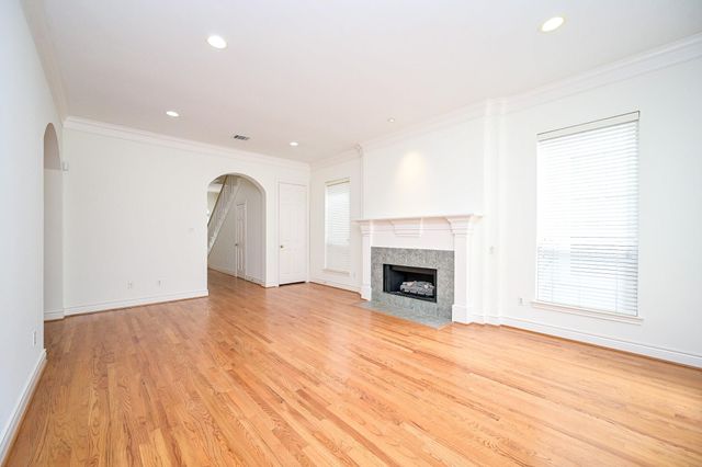 1915 Woodbury Street, Houston, TX 77030
