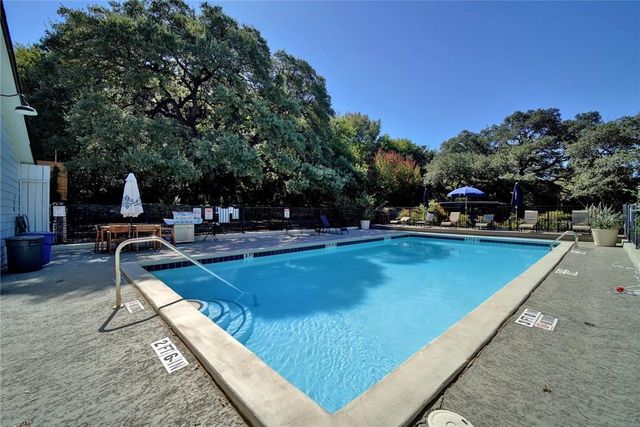 901 E Oltorf ST 201, Austin, TX 78704