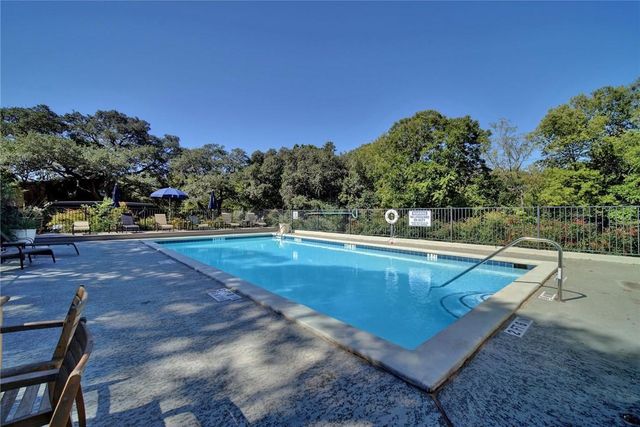 901 E Oltorf ST 201, Austin, TX 78704