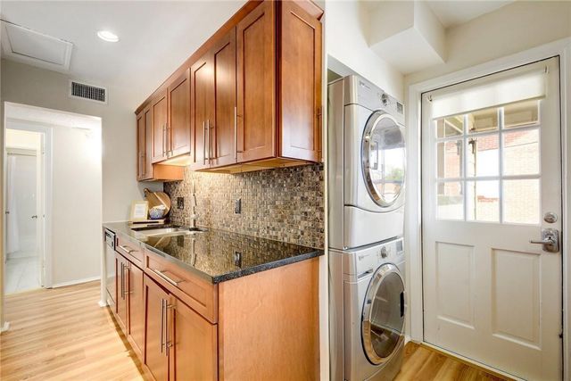 901 E Oltorf ST 201, Austin, TX 78704