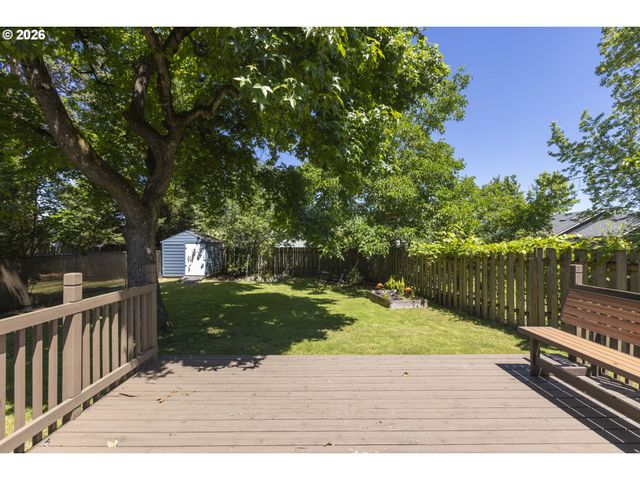 9323 Se MILL St, Portland, OR 97216