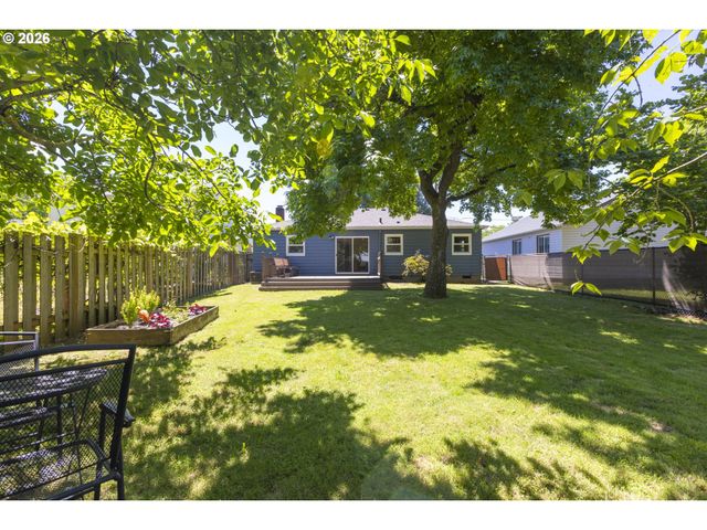 9323 Se MILL St, Portland, OR 97216