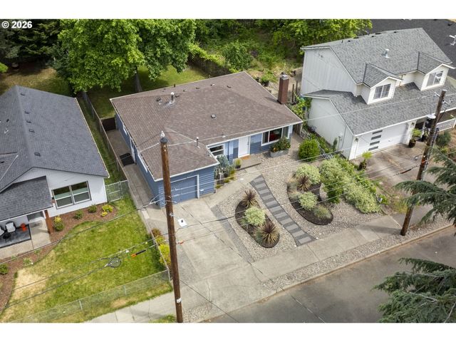 9323 Se MILL St, Portland, OR 97216