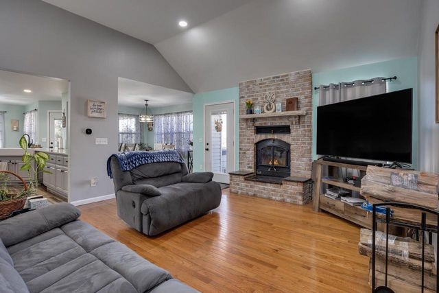 1248 Peninsula Lane, Whitewater, WI 53190