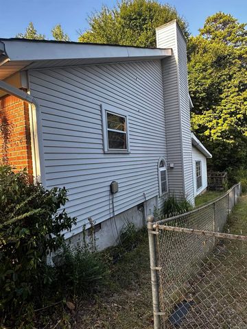 805 Newcomb, Benton, AR 72015