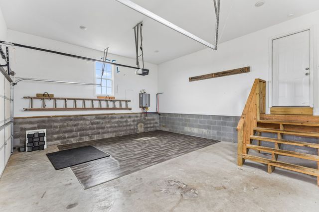 204 Brace Rd, Summertown, TN 38483