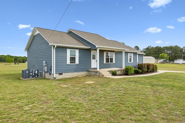 204 Brace Rd, Summertown, TN 38483