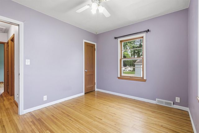 1301 W 11th Street, Waterloo, IA 50702