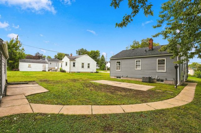 1301 W 11th Street, Waterloo, IA 50702