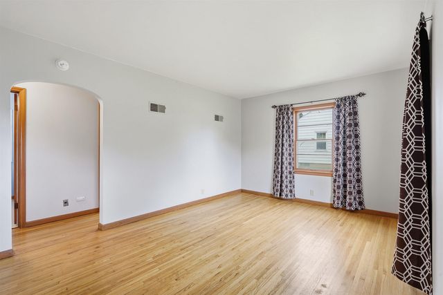 1301 W 11th Street, Waterloo, IA 50702