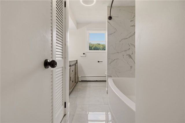5 Baldwin Drive, Johnston, RI 02919