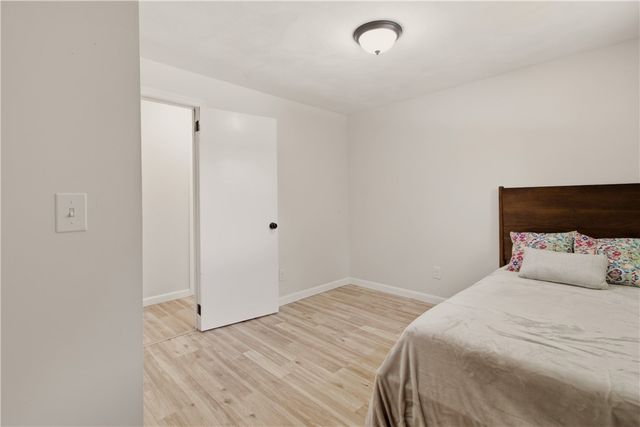 5 Baldwin Drive, Johnston, RI 02919