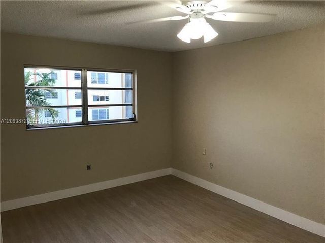 2501 NW 41st Avenue 302, Lauderhill, FL 33313